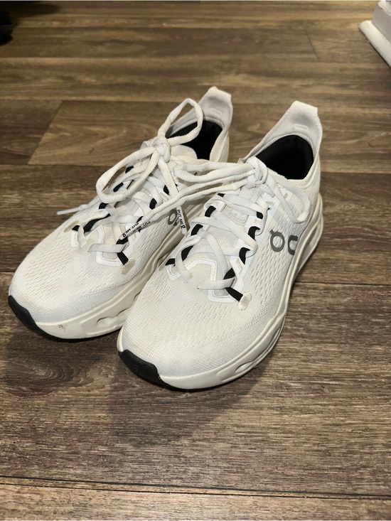 On Running Shoes - On Running On Cloudsurfer Max Women's Sneakers